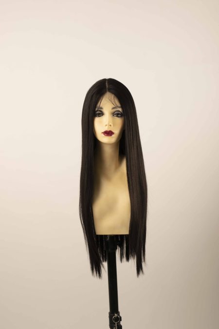 Peluca Sintetica Hedy Partido Definido. - JC